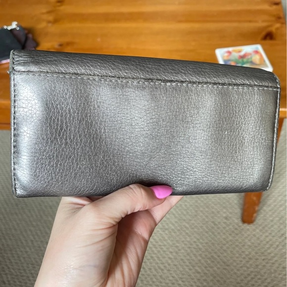 Micheal Kors wallet - Picture 3 of 3